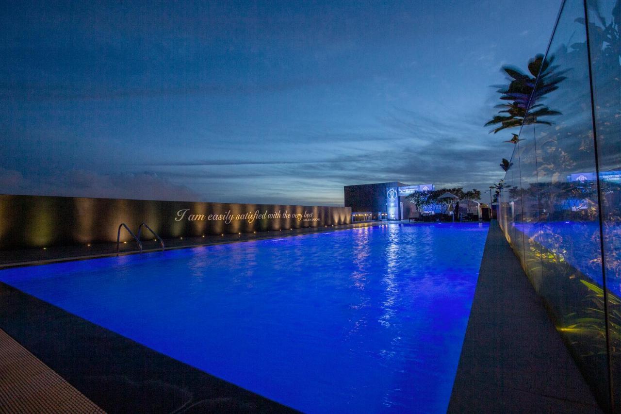 The Waverly Hotel & Residences Bangalore Exterior photo
