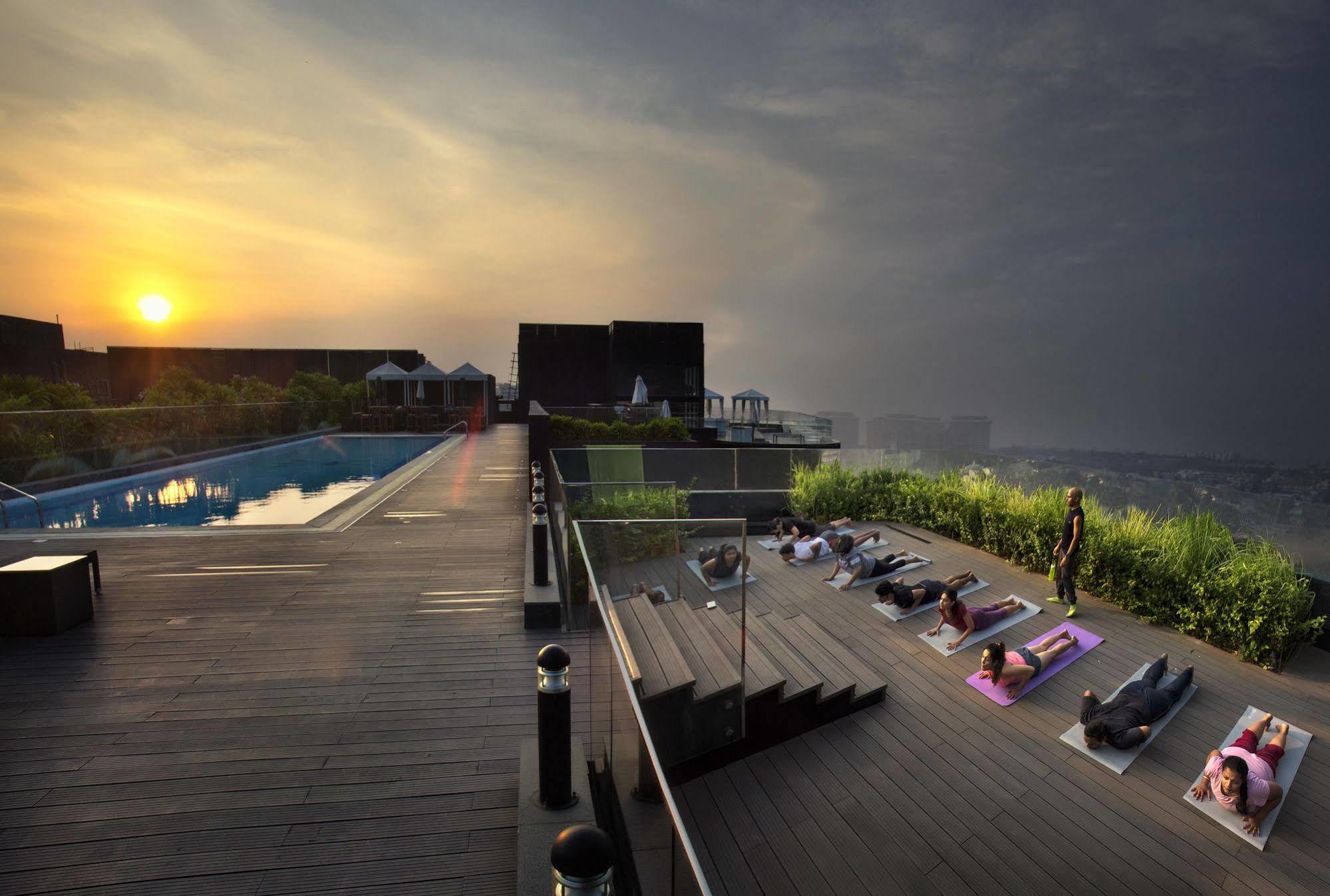 The Waverly Hotel & Residences Bangalore Exterior photo